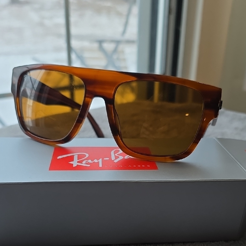 Ray-Ban Amber Sunglasses
